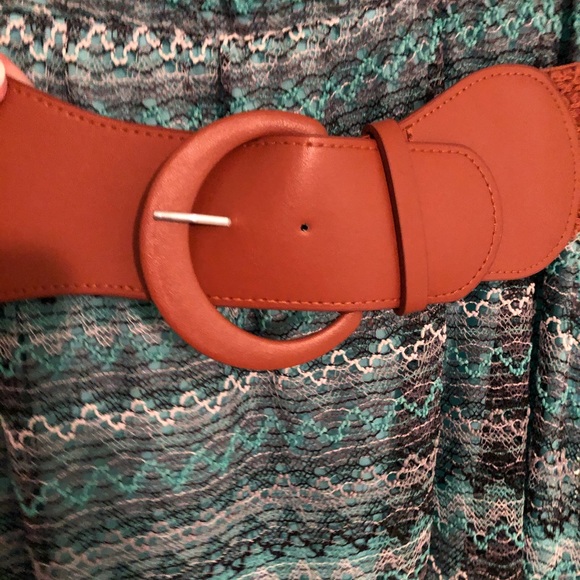 Ladies skirt - Picture 2 of 4